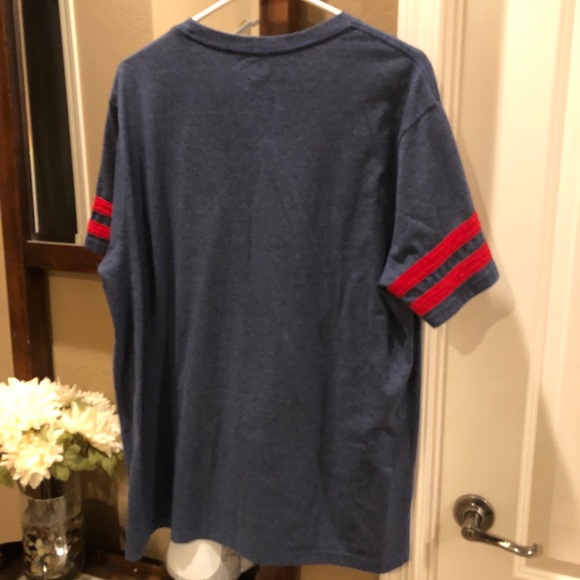 Marvel Red-wolf shirt black and red sleeve - Picture 5 of 6